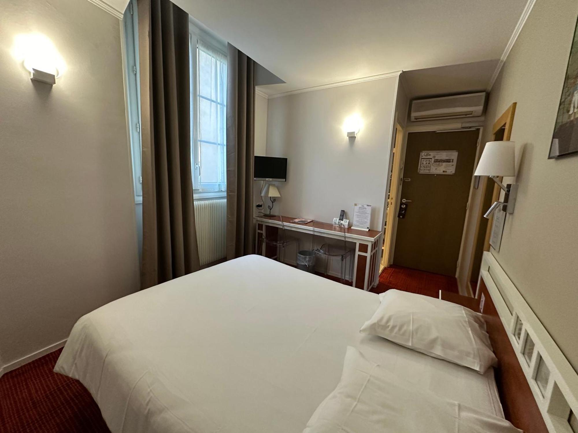 Logis Restaurant Le Monarque Blois